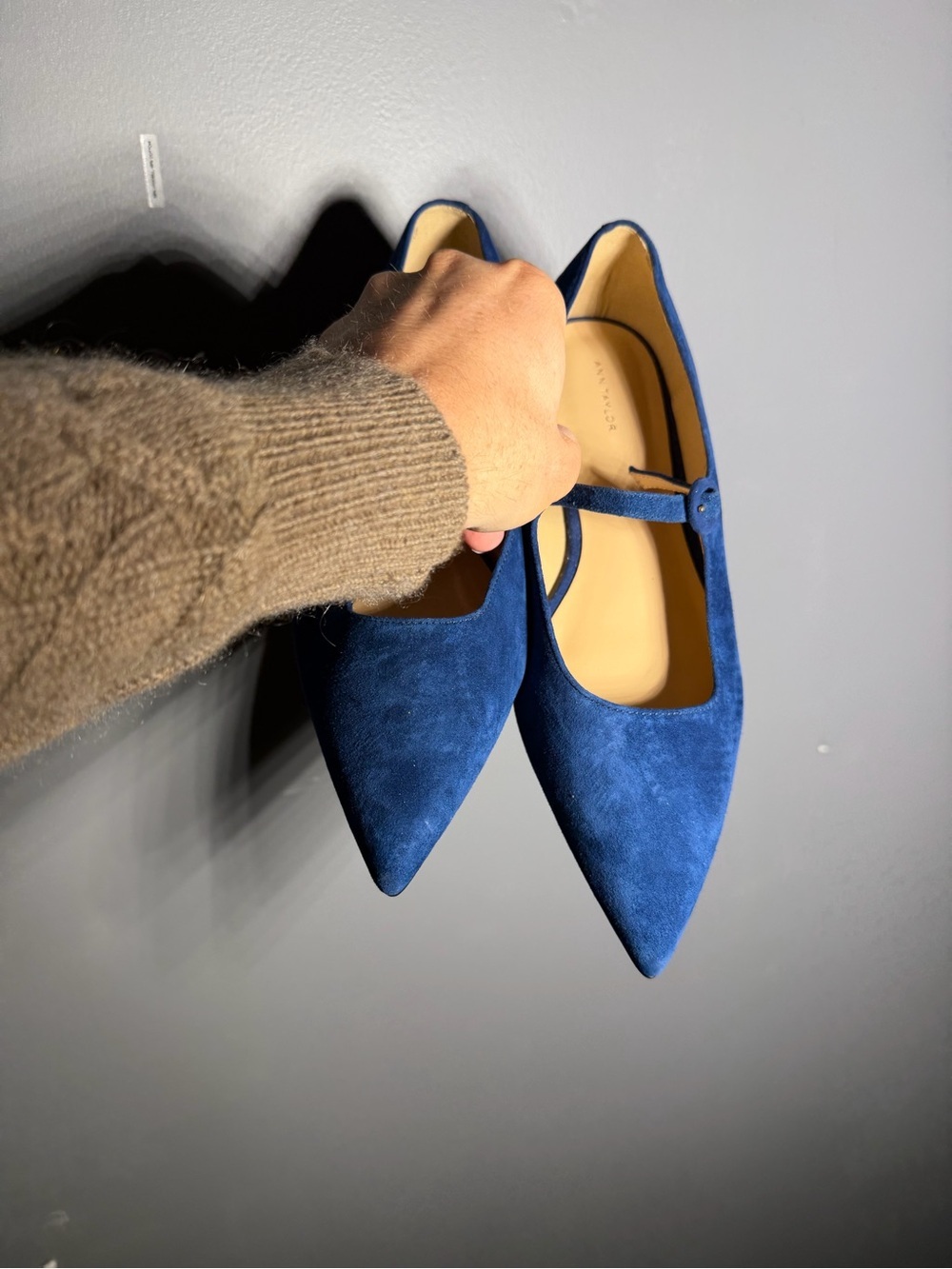 Ann Taylor Navy Suede Mary Jane Ballerina Flats Size 9 - Picture 4 of 6